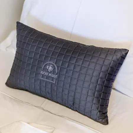 Glamping Lucky House אתר קמפינג *