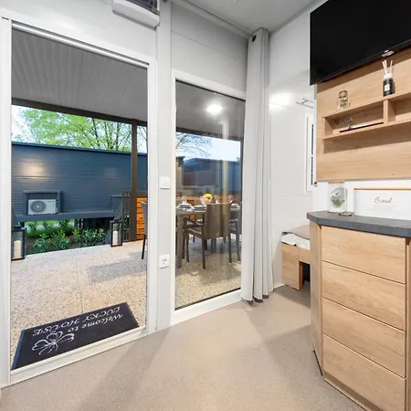 Glamping Lucky House אתר קמפינג *