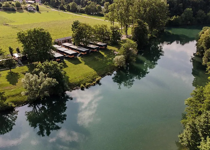 Glamping Lucky House אתר קמפינג Gradac