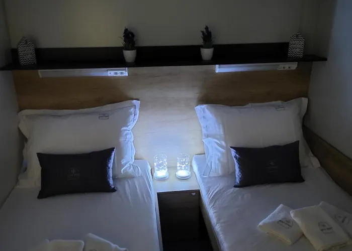 Glamping Lucky House אתר קמפינג *